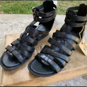 Born challis sandals